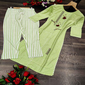 green-casual-wear-embroidered-cotton-kurti-pant-set-118686