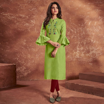 green-casual-wear-embroidered-cotton-kurti-140284