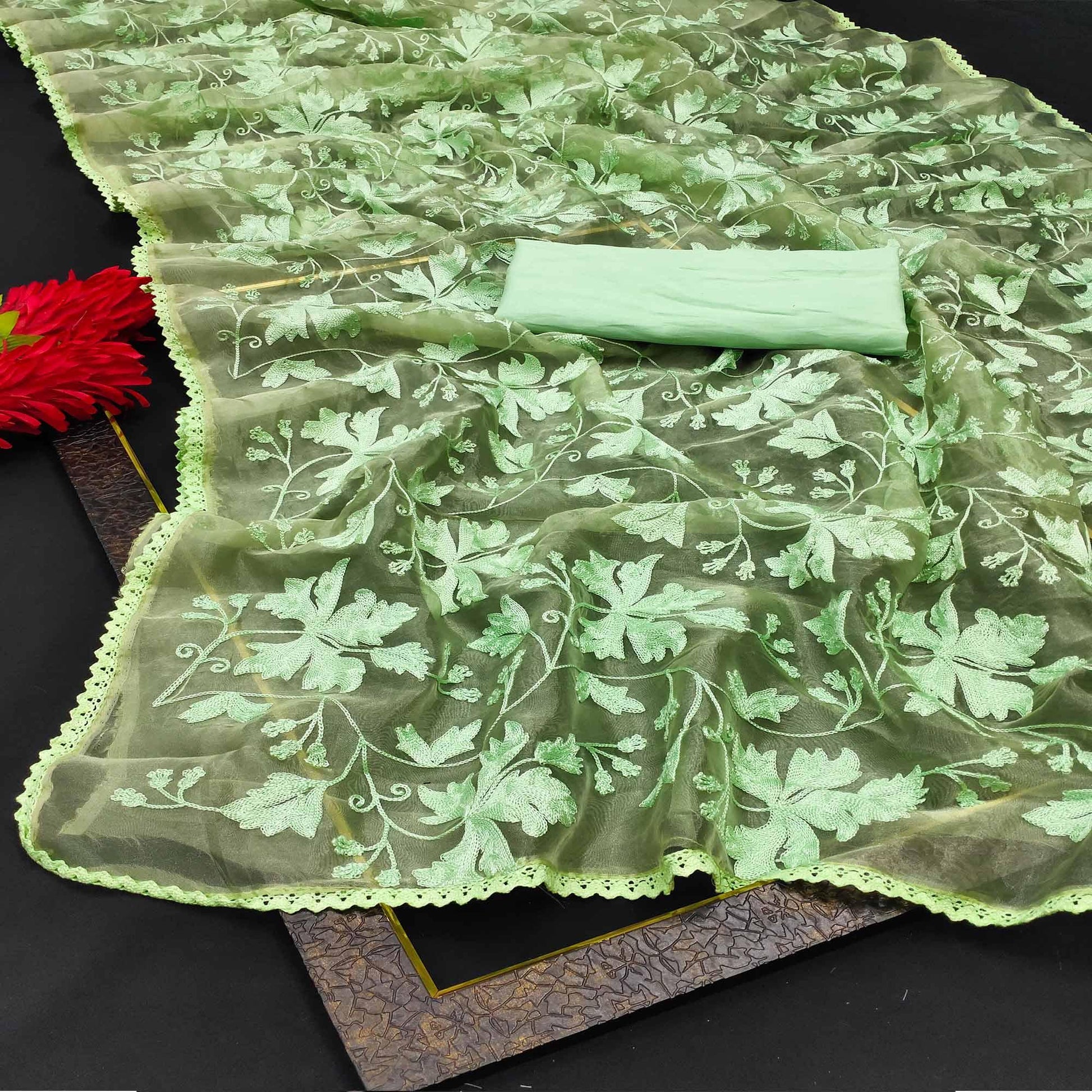 green-casual-wear-embroidered-organza-saree-119386