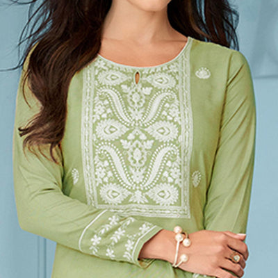 green-casual-wear-embroidered-rayon-kurti-142244
