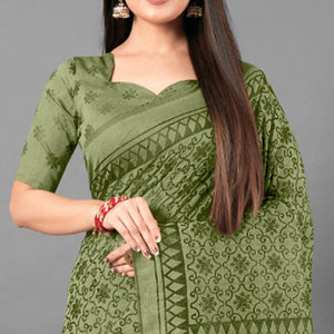 green-casual-wear-floral-brasso-saree-111434