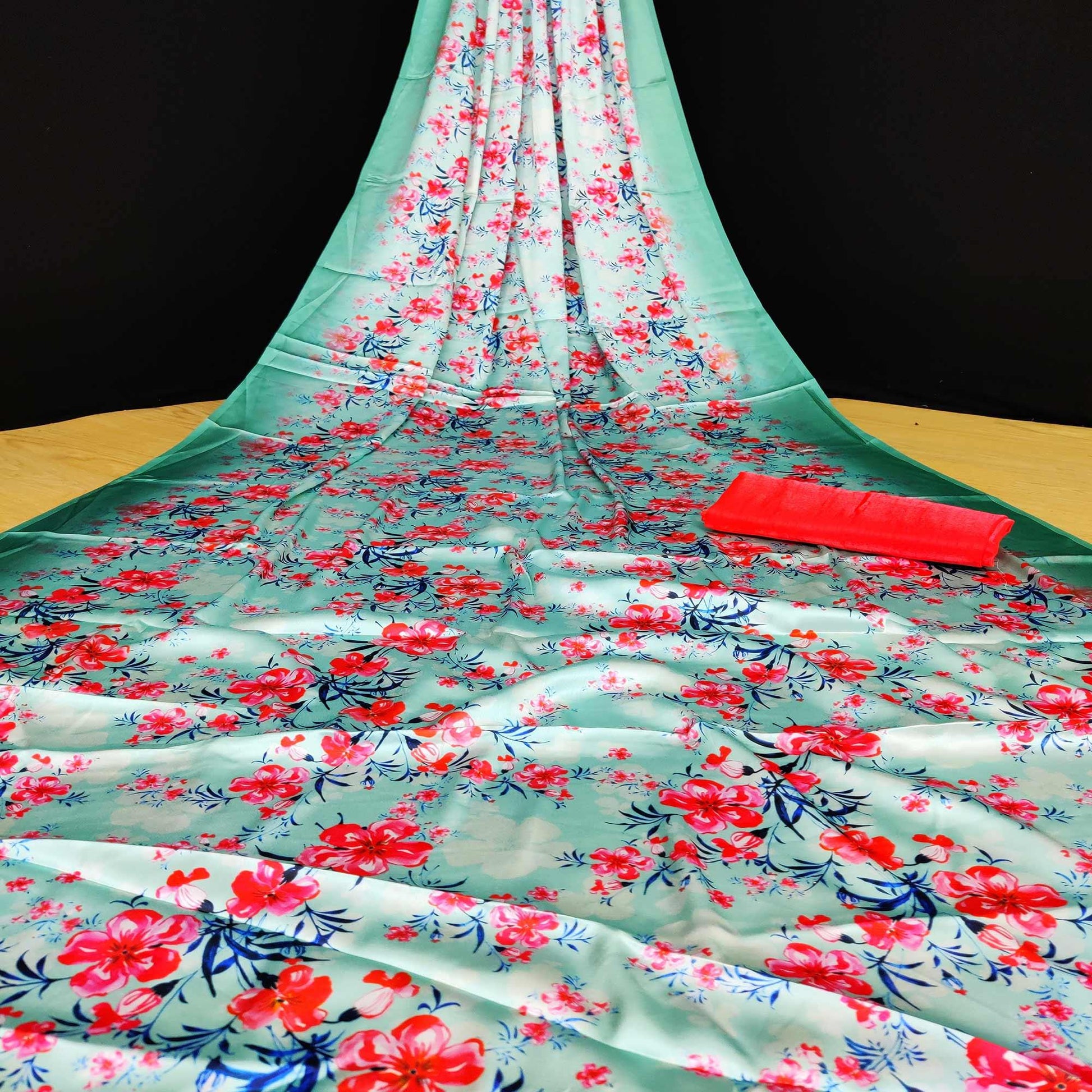green-casual-wear-floral-digital-printed-japan-satin-saree-108073