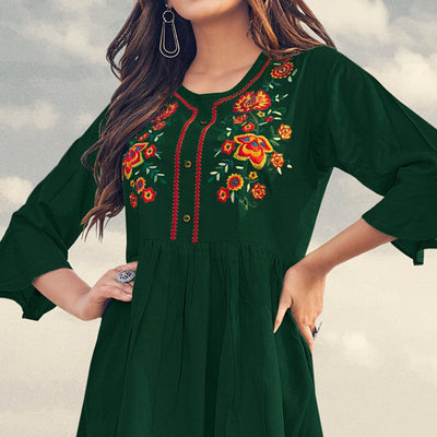green-casual-wear-floral-embroidered-rayon-top-142514