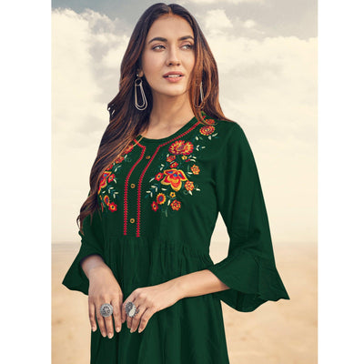 green-casual-wear-floral-embroidered-rayon-top-142514