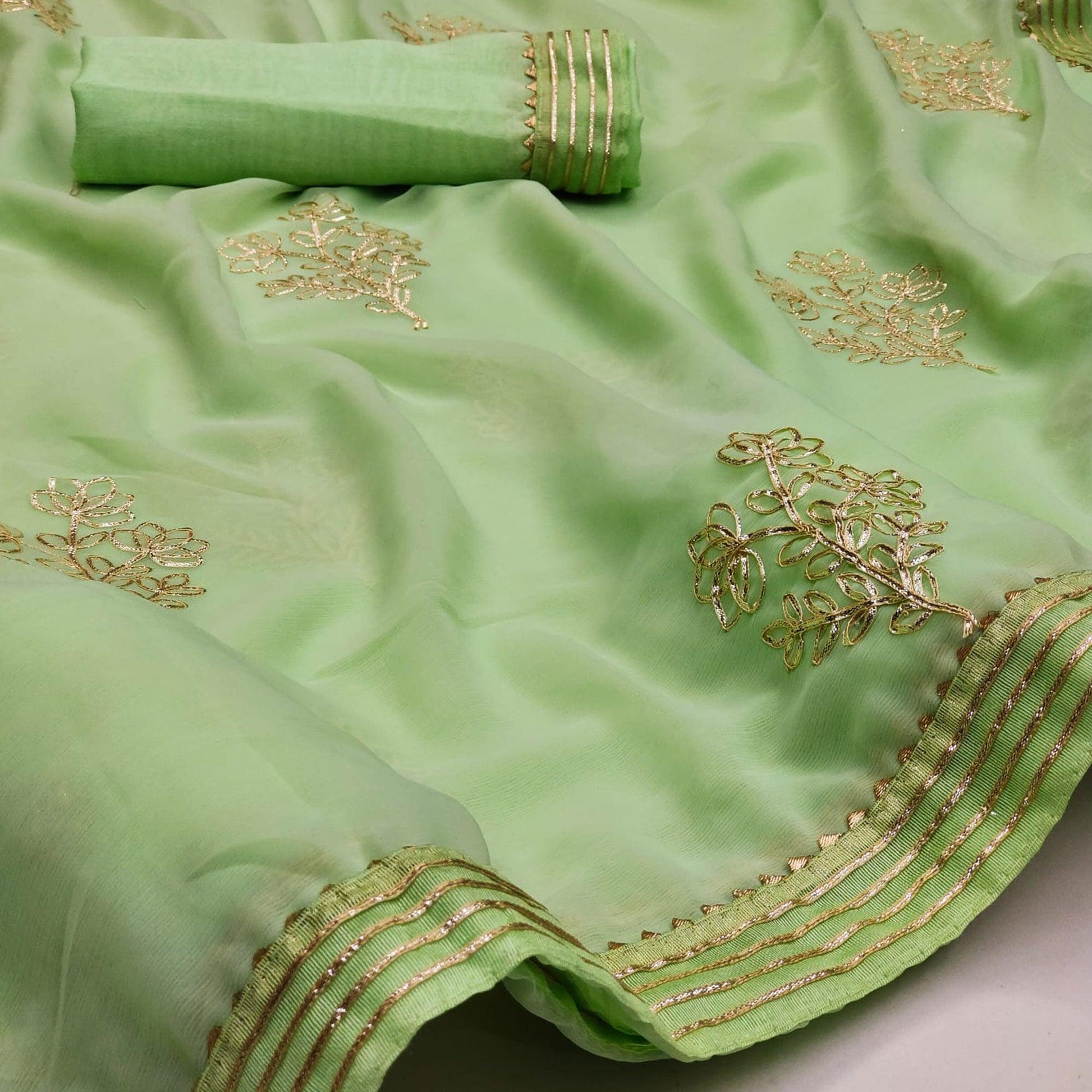 green-casual-wear-floral-gotta-work-chiffon-saree-130325