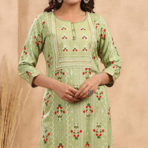 green-casual-wear-floral-print-with-sequence-rayon-kurti-141974
