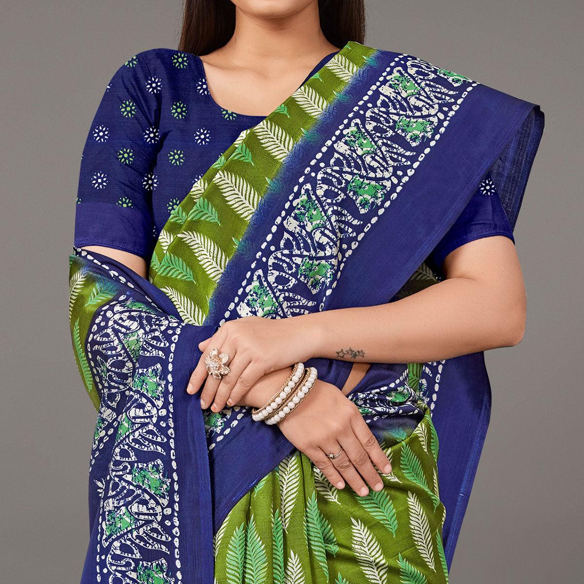 green-casual-wear-floral-printed-art-silk-saree-135415