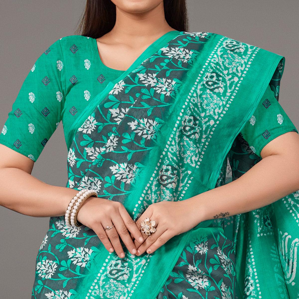 green-casual-wear-floral-printed-art-silk-saree-135452