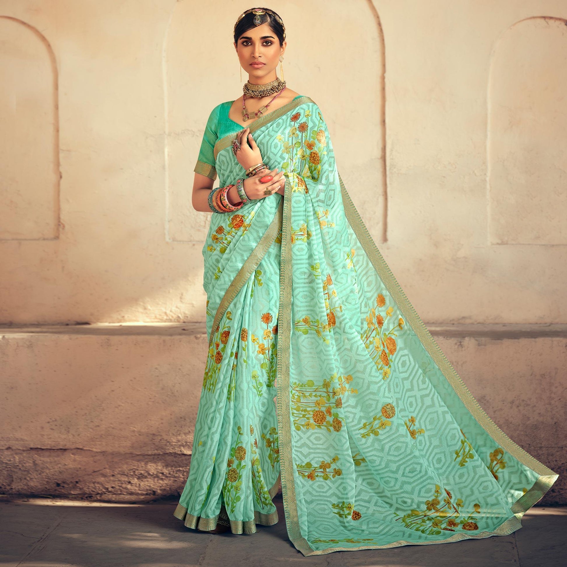 green-casual-wear-floral-printed-chiffon-saree-with-fancy-lace-127802