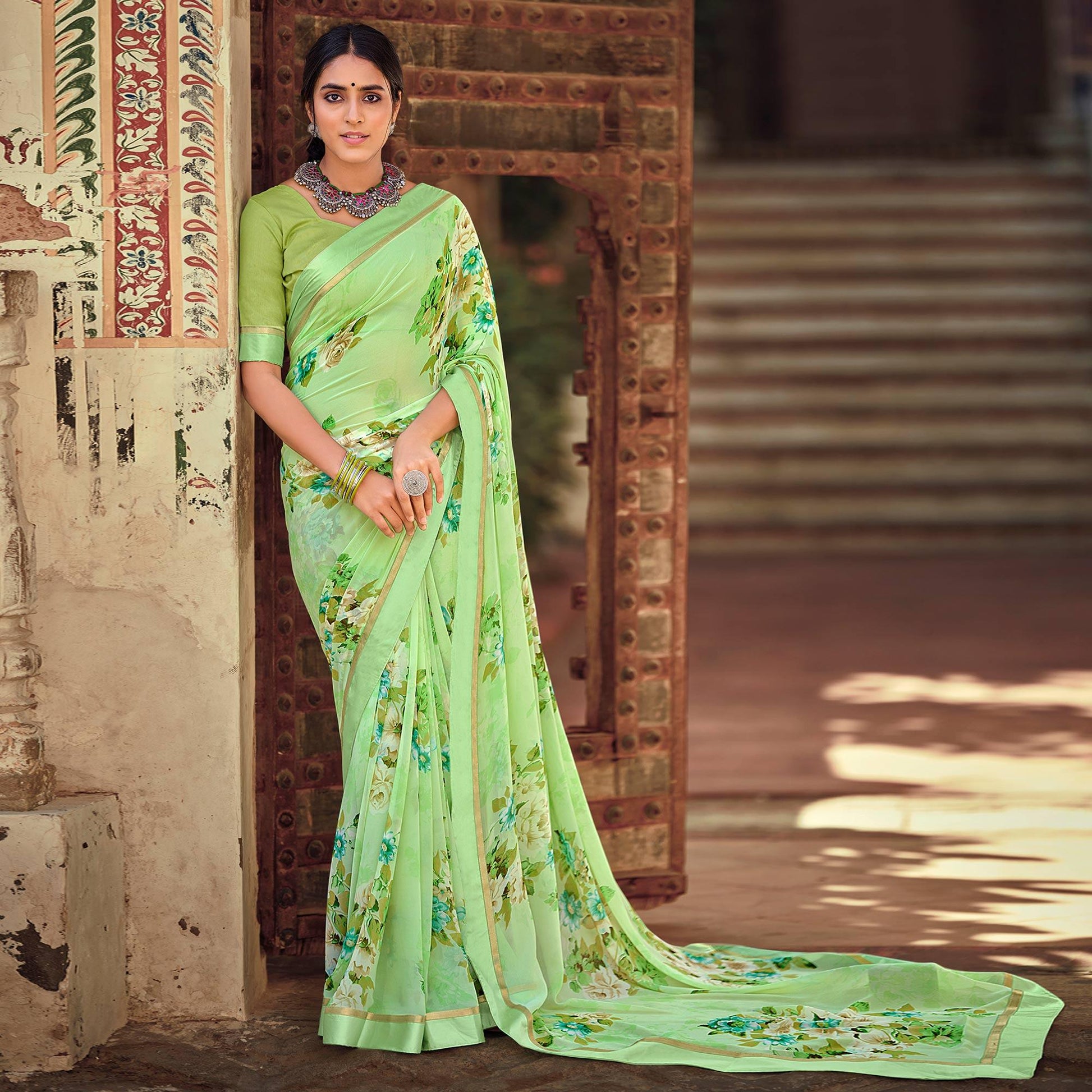 green-casual-wear-floral-printed-georgette-saree-127458