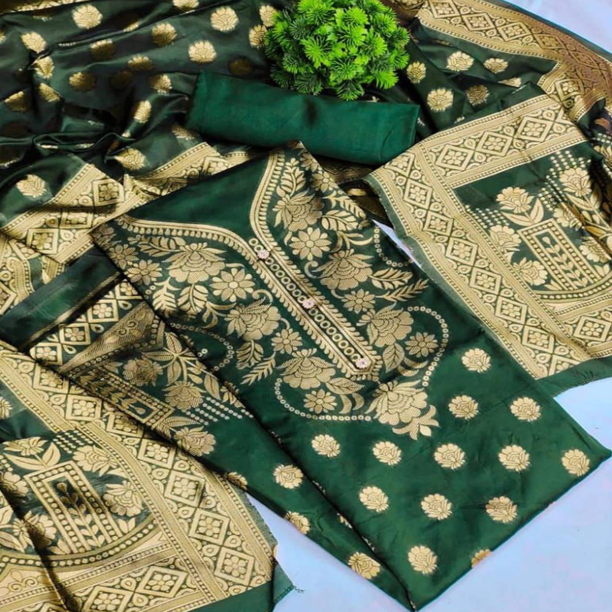 green-casual-wear-floral-woven-jacquard-banarasi-silk-dress-material-130515