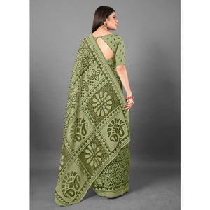 green-casual-wear-flower-brasso-saree-111438