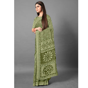 green-casual-wear-flower-brasso-saree-111438