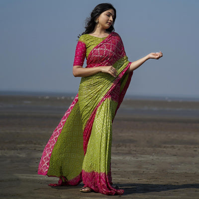 green-casual-wear-foil-printed-moss-saree-135522