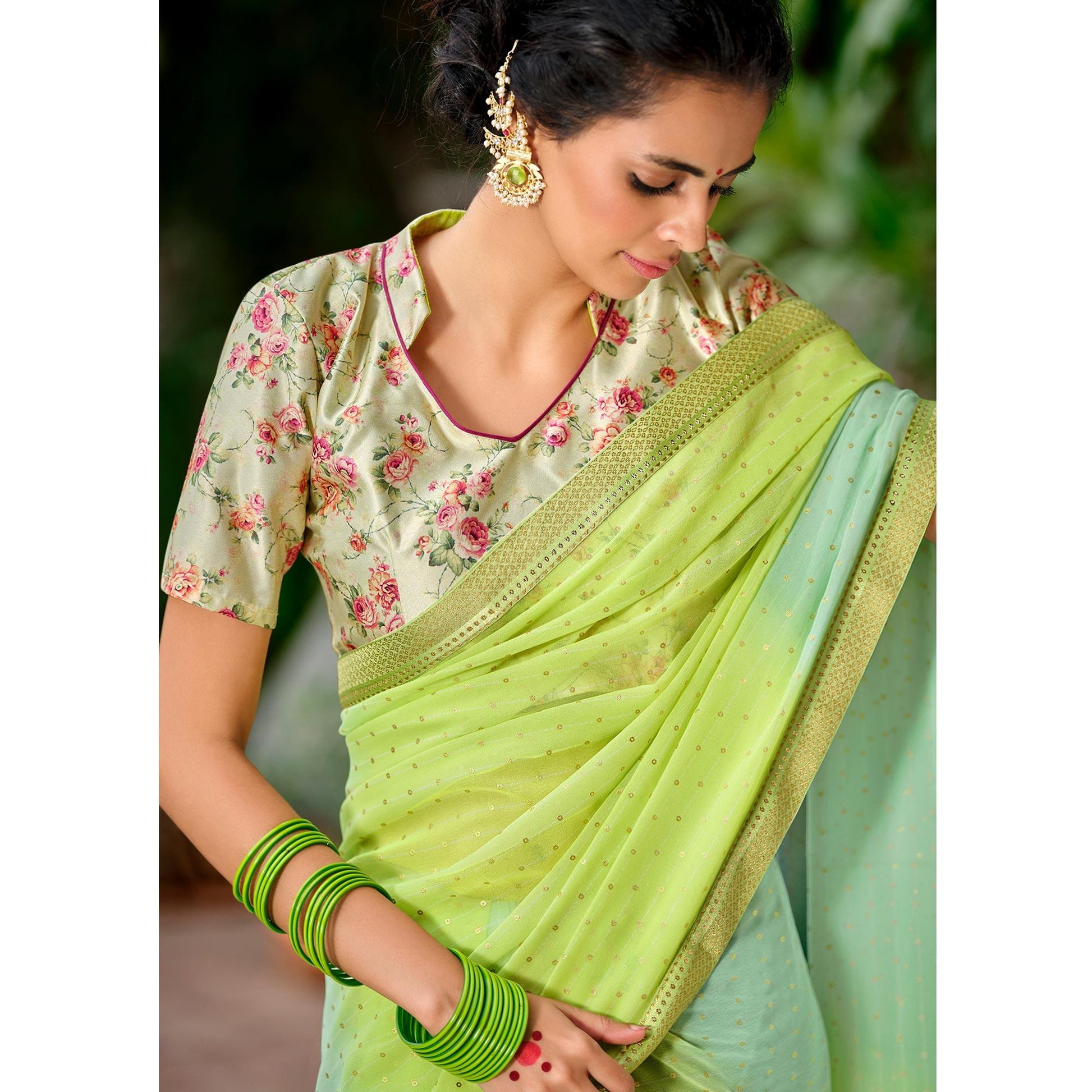 green-casual-wear-foil-printed-georgette-saree-120897
