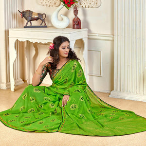 green-casual-wear-foil-printed-pure-chiffon-saree-120676