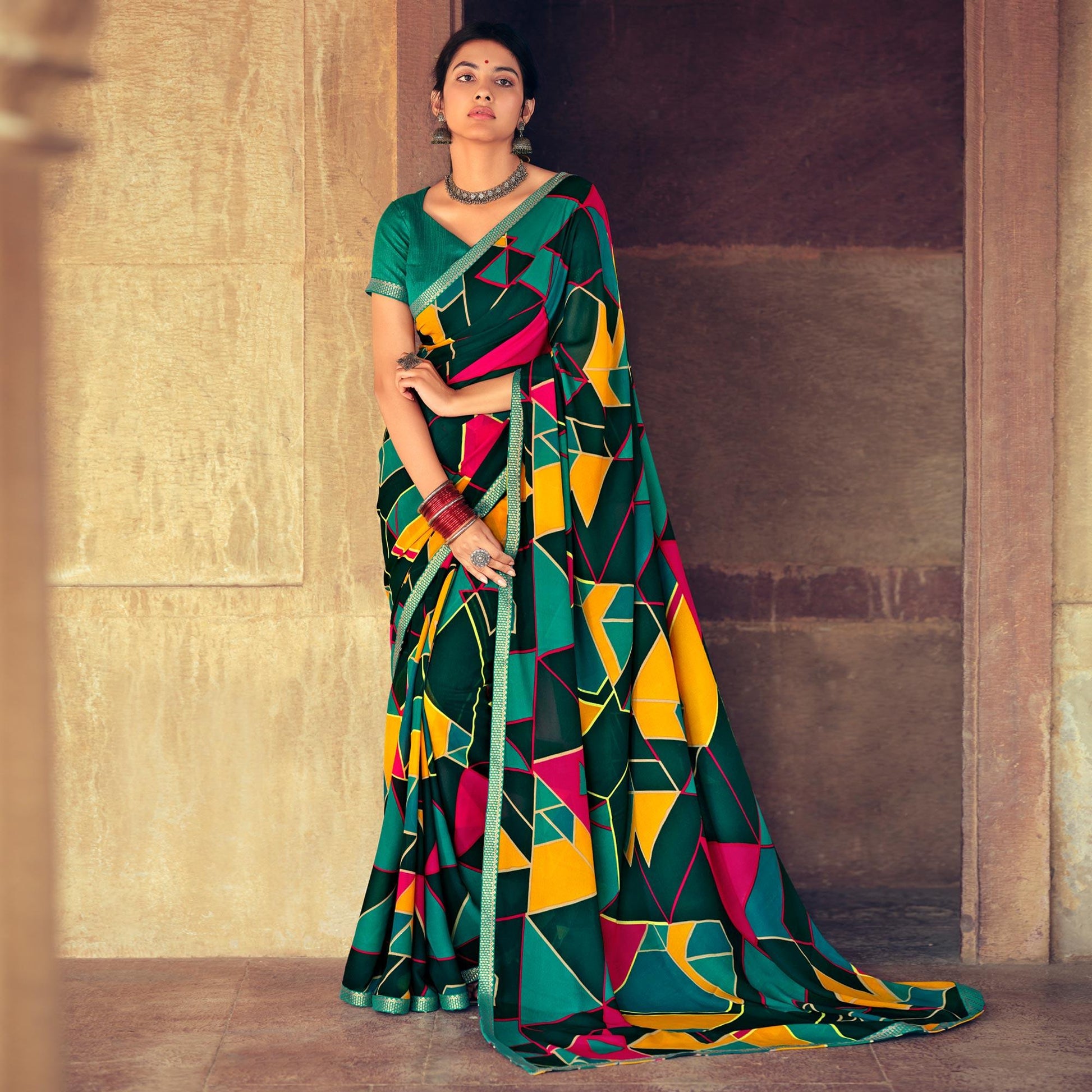 green-casual-wear-geometric-printed-heavy-micro-saree-127049