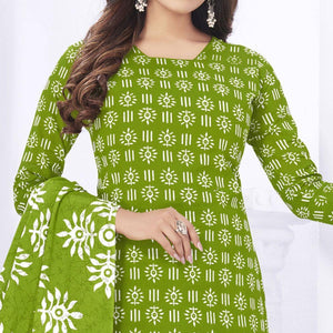 green-casual-wear-printed-cotton-dress-material-141667