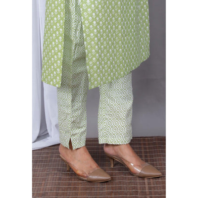 green-casual-wear-printed-cotton-kurti-pant-set-138037