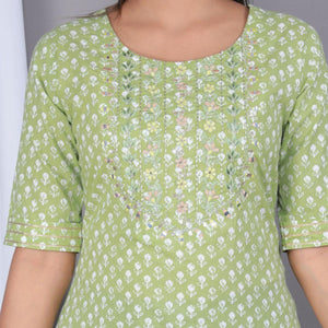 green-casual-wear-printed-cotton-kurti-pant-set-138037