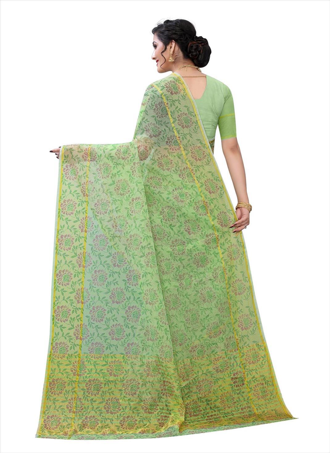 green-casual-wear-printed-cotton-saree-140418