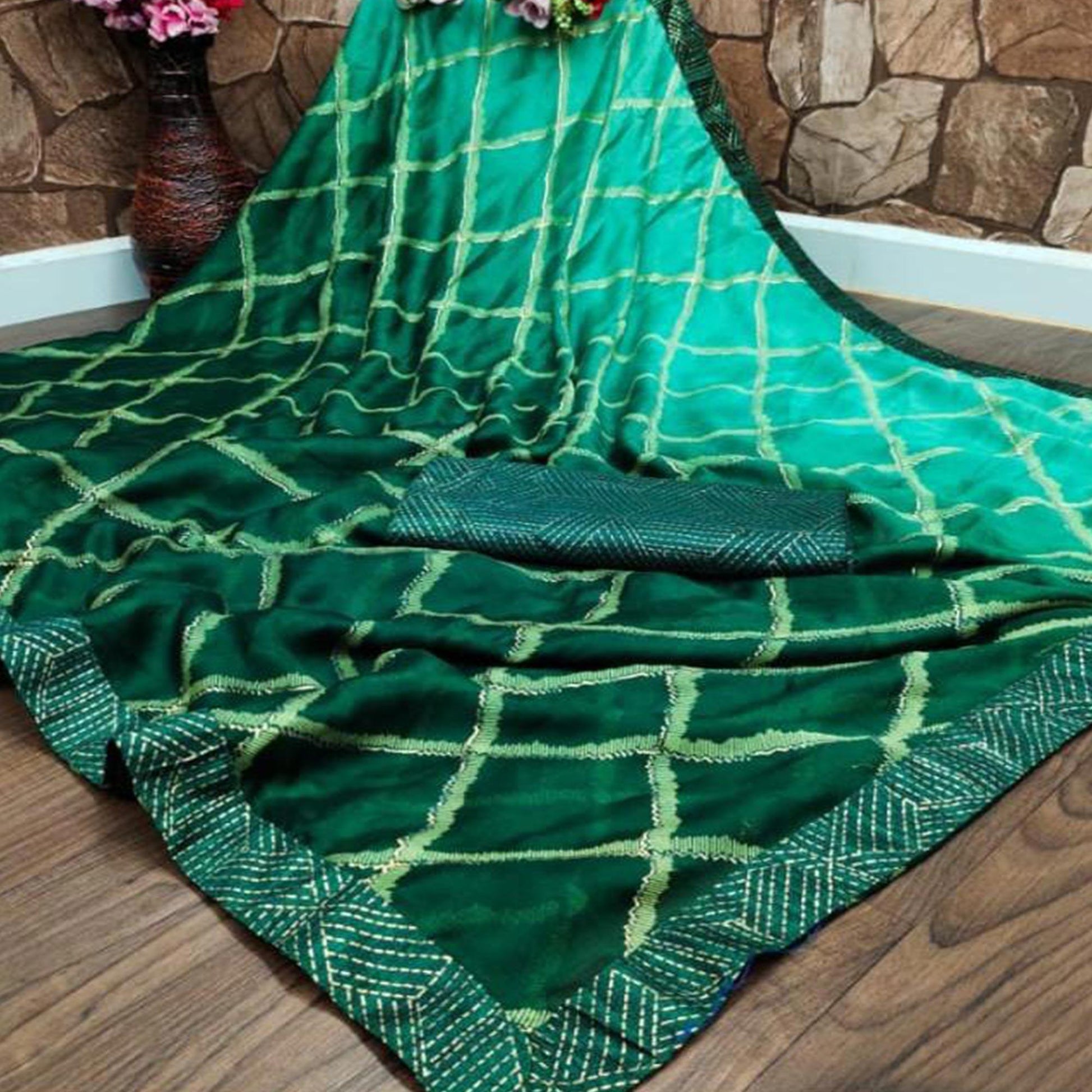 green-casual-wear-printed-moss-chiffon-saree-131827