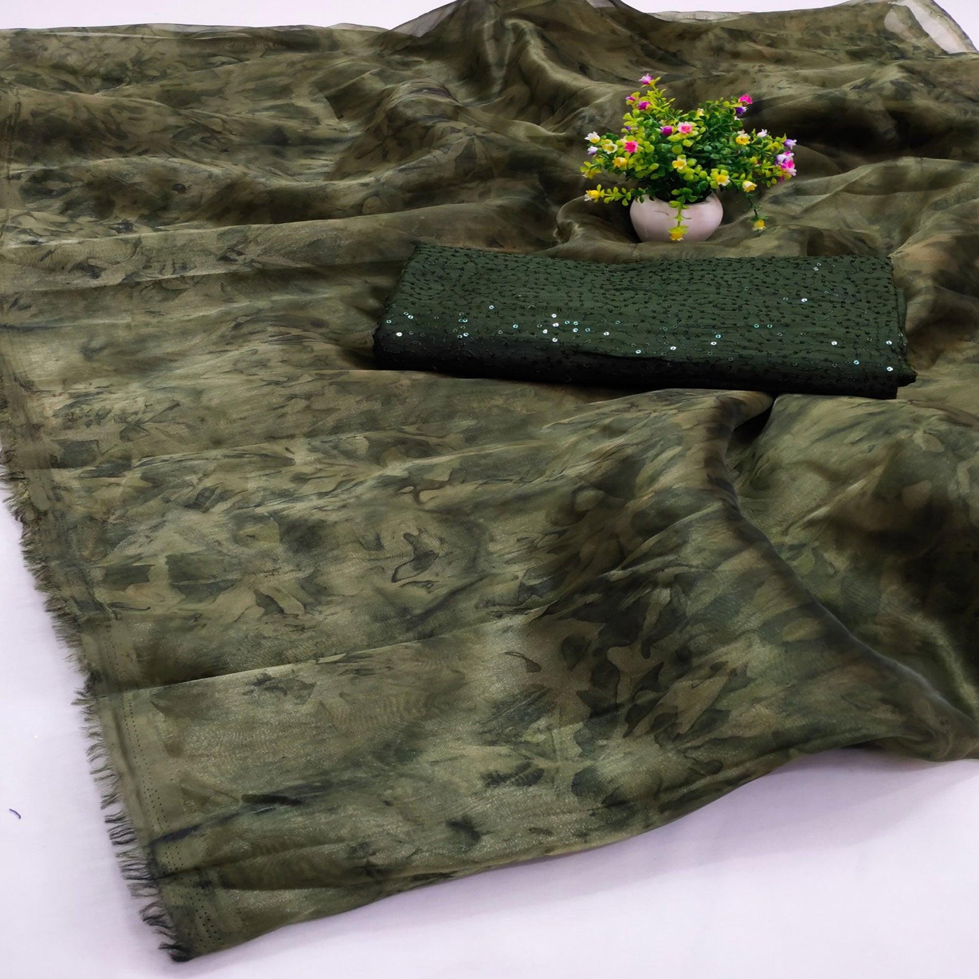 green-casual-wear-printed-organza-saree-137156