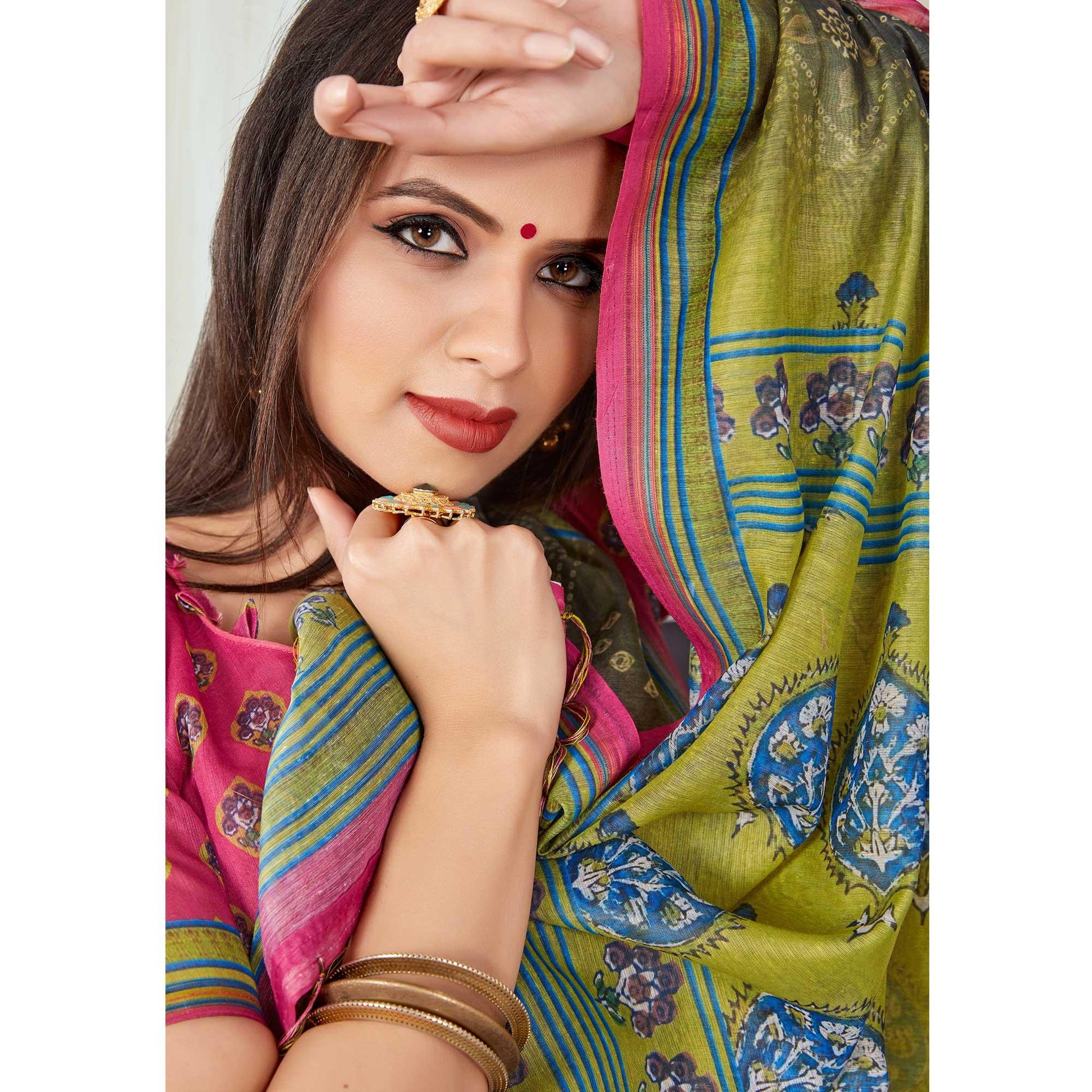 green-casual-wear-printed-silk-saree-138243