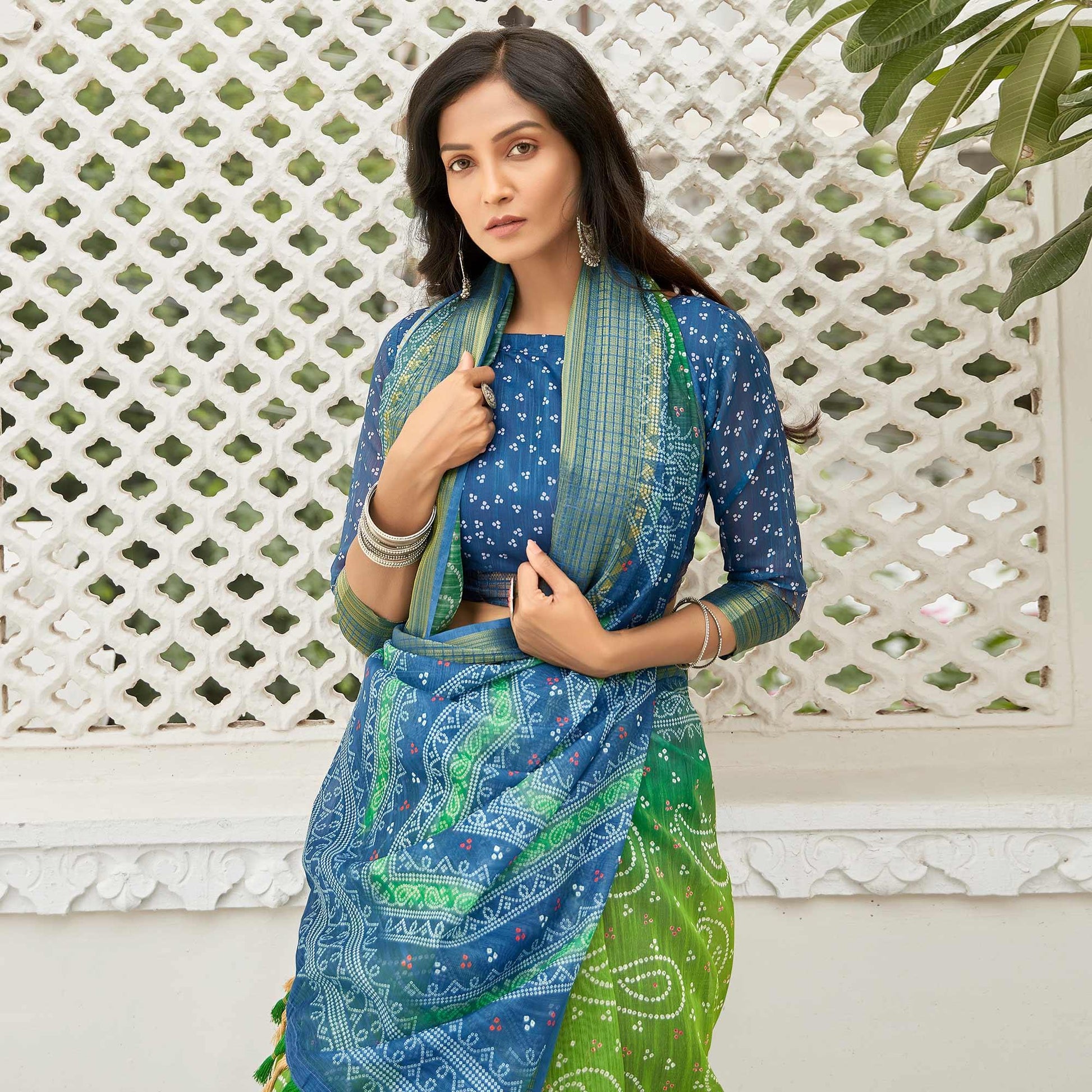 green-casual-wear-printed-soft-linen-saree-123564