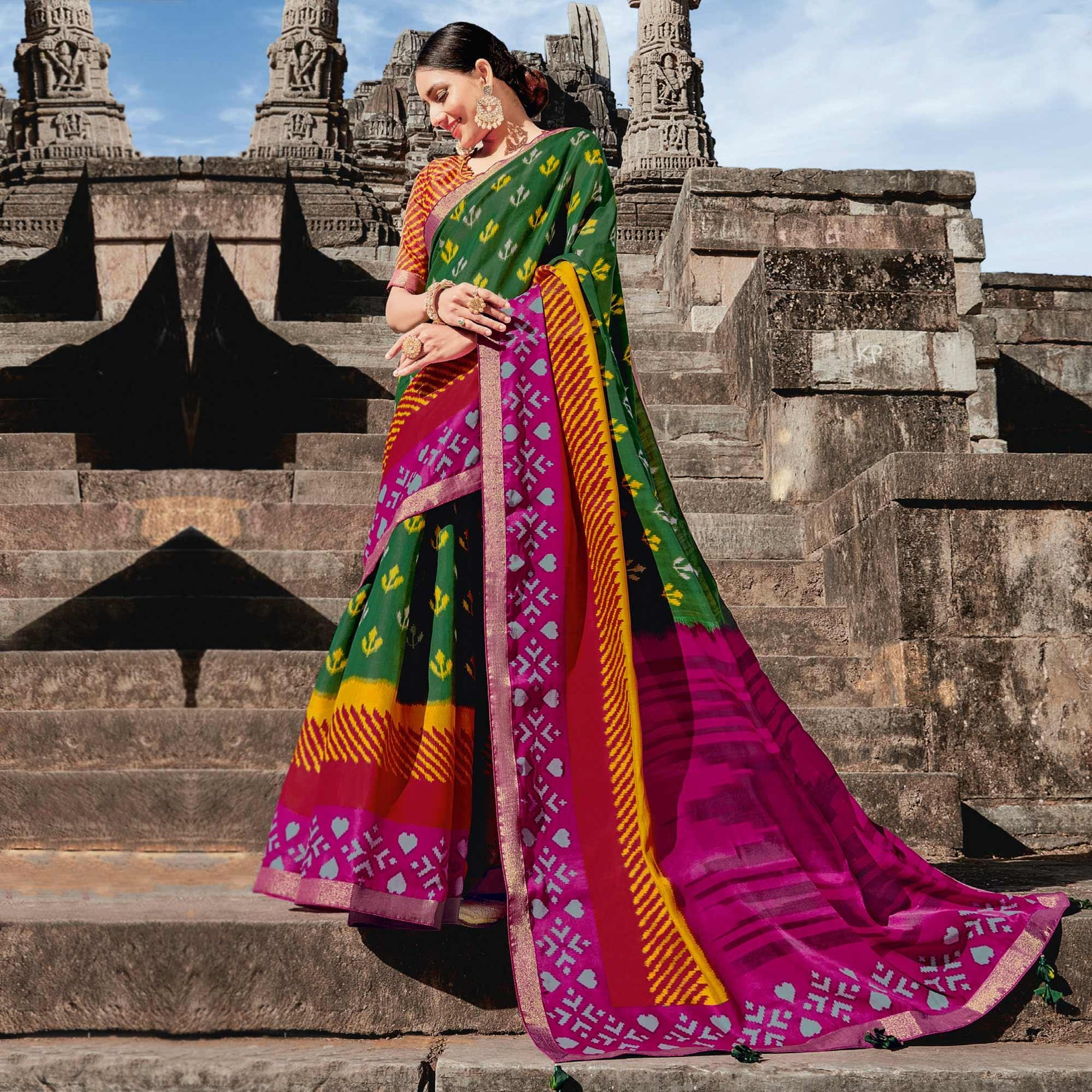 green-casual-wear-printed-tussar-silk-saree-112485
