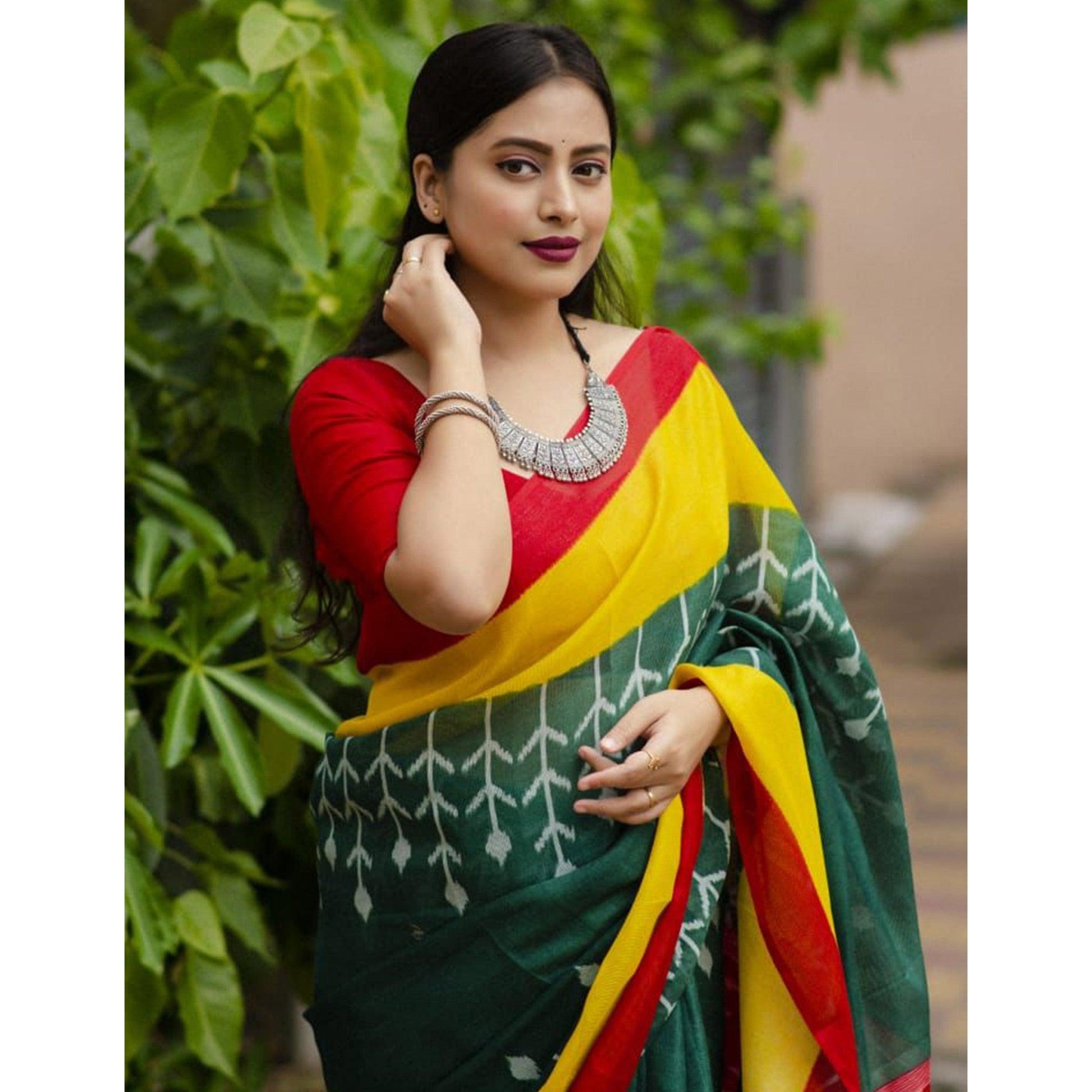 green-digital-ikkat-printed-linen-saree