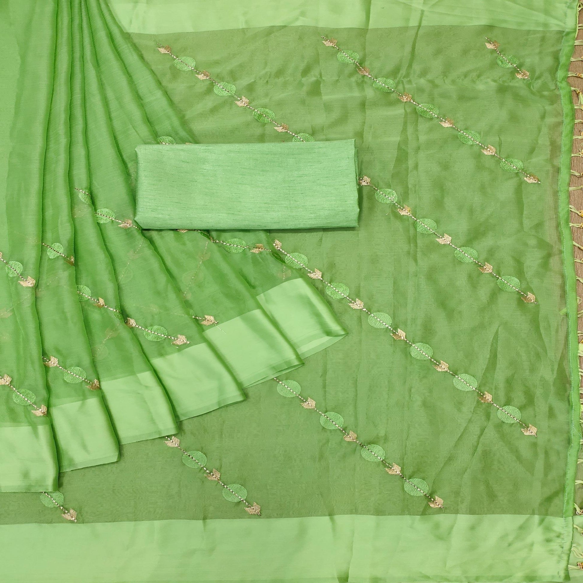 green-embroidered-chiffon-saree-145515