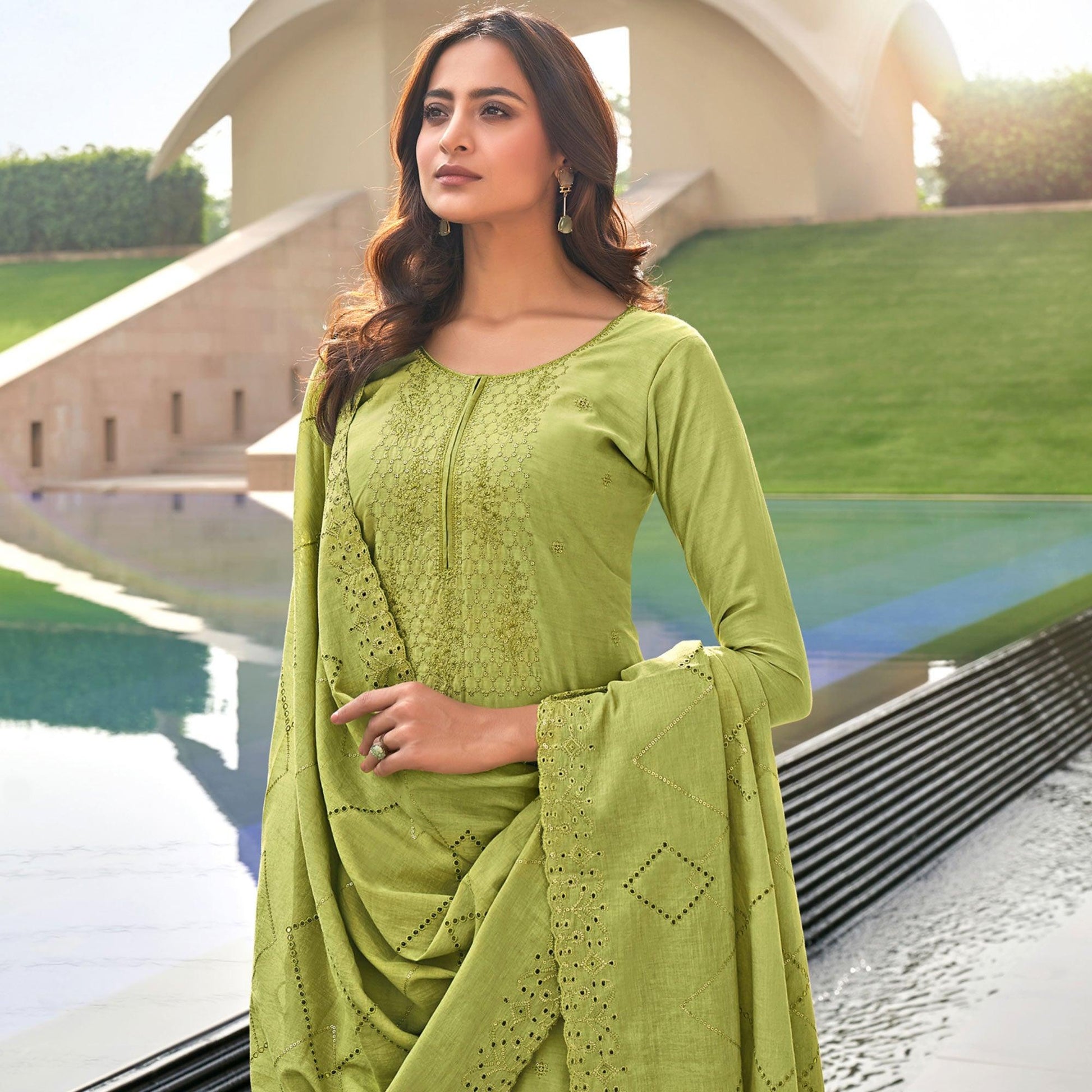 green-casual-wear-embroidered-muslin-dress-material-111795
