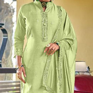 green-embroidered-viscose-kurti-pant-set-143601