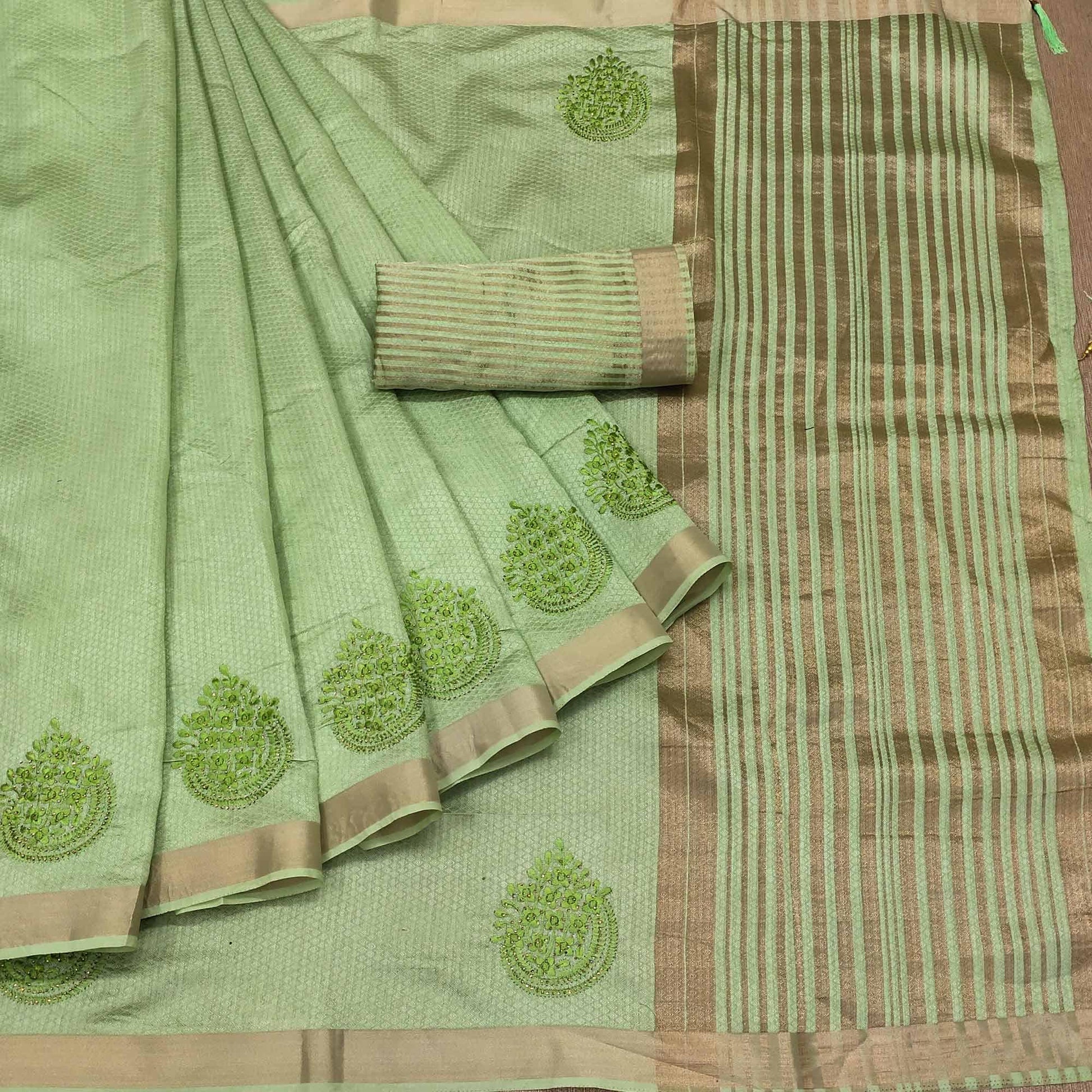green-festive-wear-embroidered-with-embellished-cotton-saree-141854