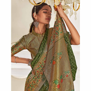 green-festive-wear-banarasi-woven-organza-saree-137766