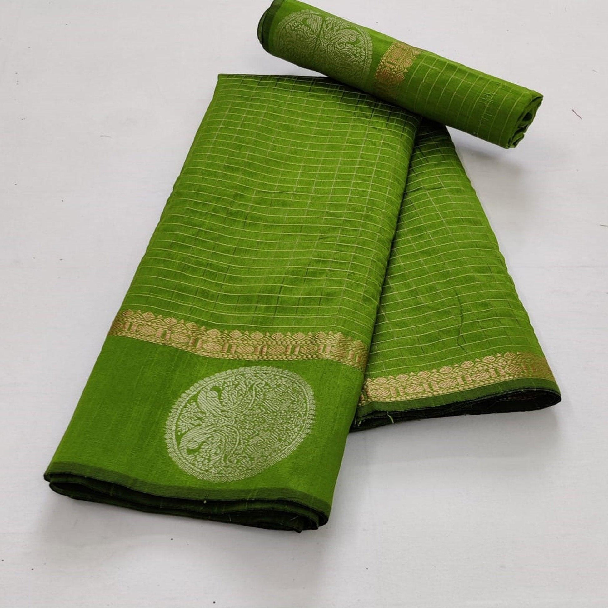 green-festive-wear-checks-pattern-woven-silk-saree-111662
