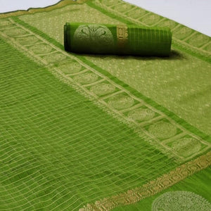 green-festive-wear-checks-pattern-woven-silk-saree-111662