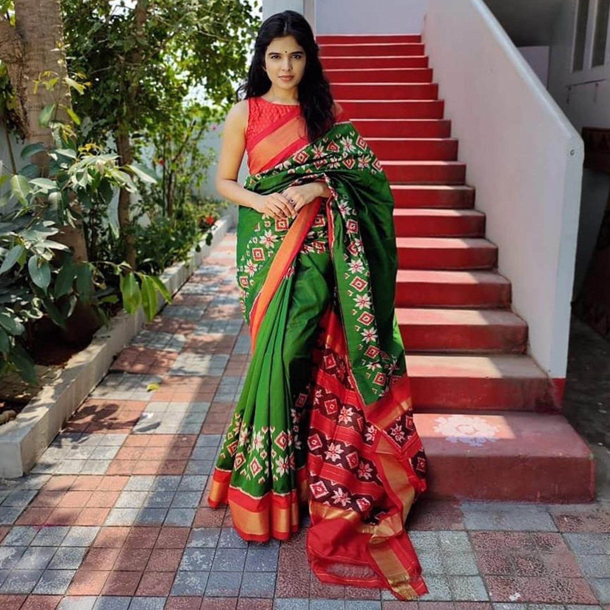 green-casual-wear-designer-hand-black-printed-cotton-linen-saree-110453