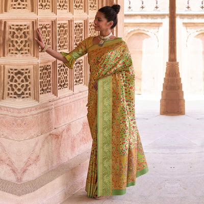 green-festive-wear-digital-printed-soft-silk-saree-with-viscose-zari-border-110762