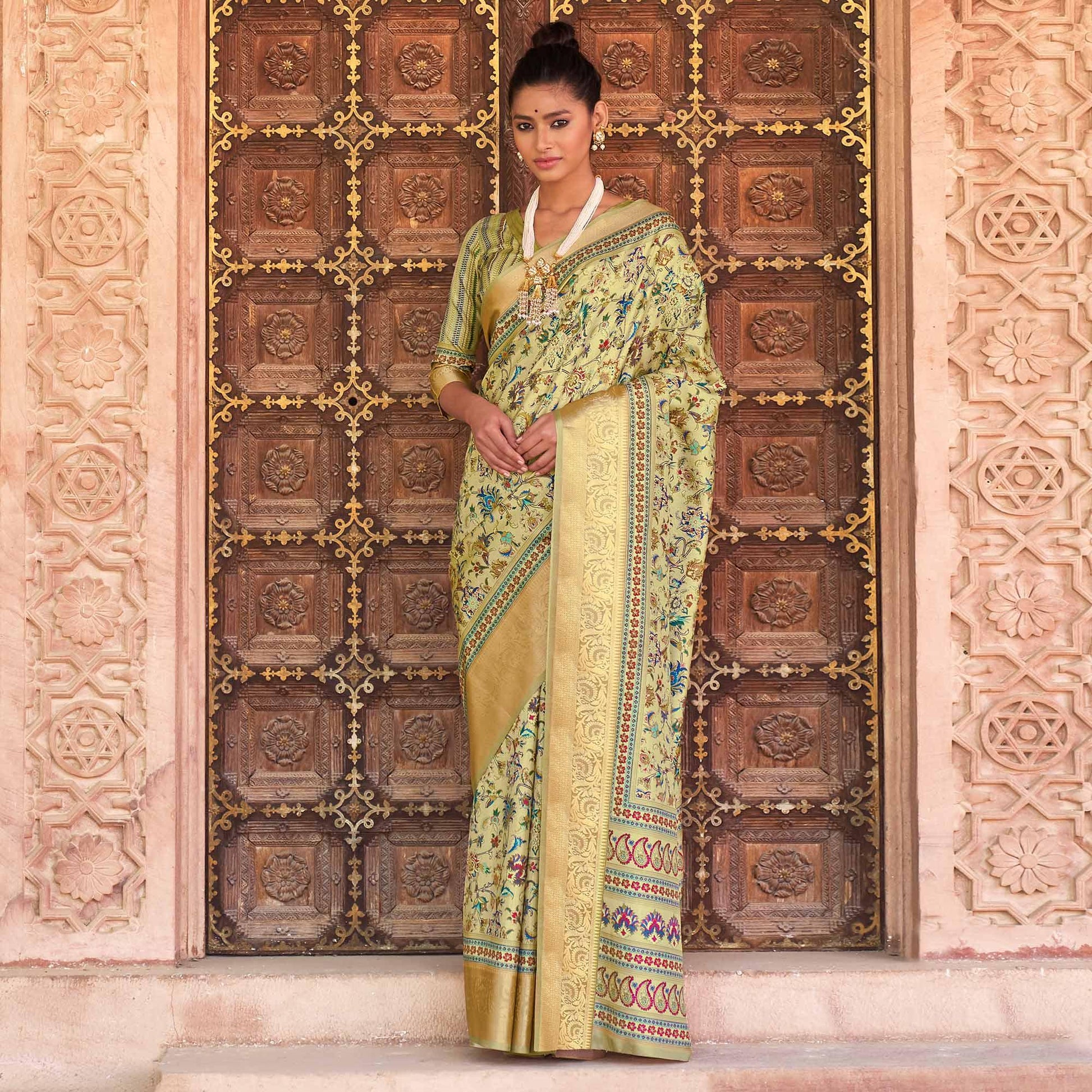 green-festive-wear-digital-printed-soft-silk-saree-with-viscose-zari-border-110766