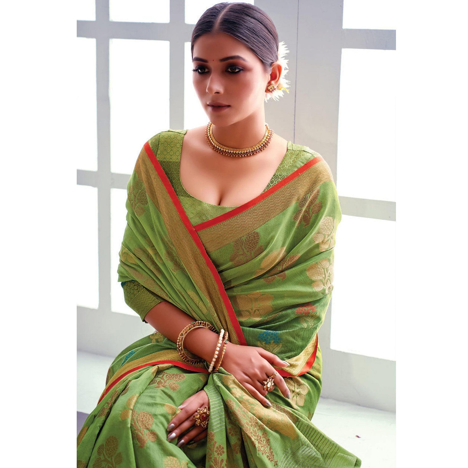 green-festive-wear-embroidered-cotton-handloom-saree-135773