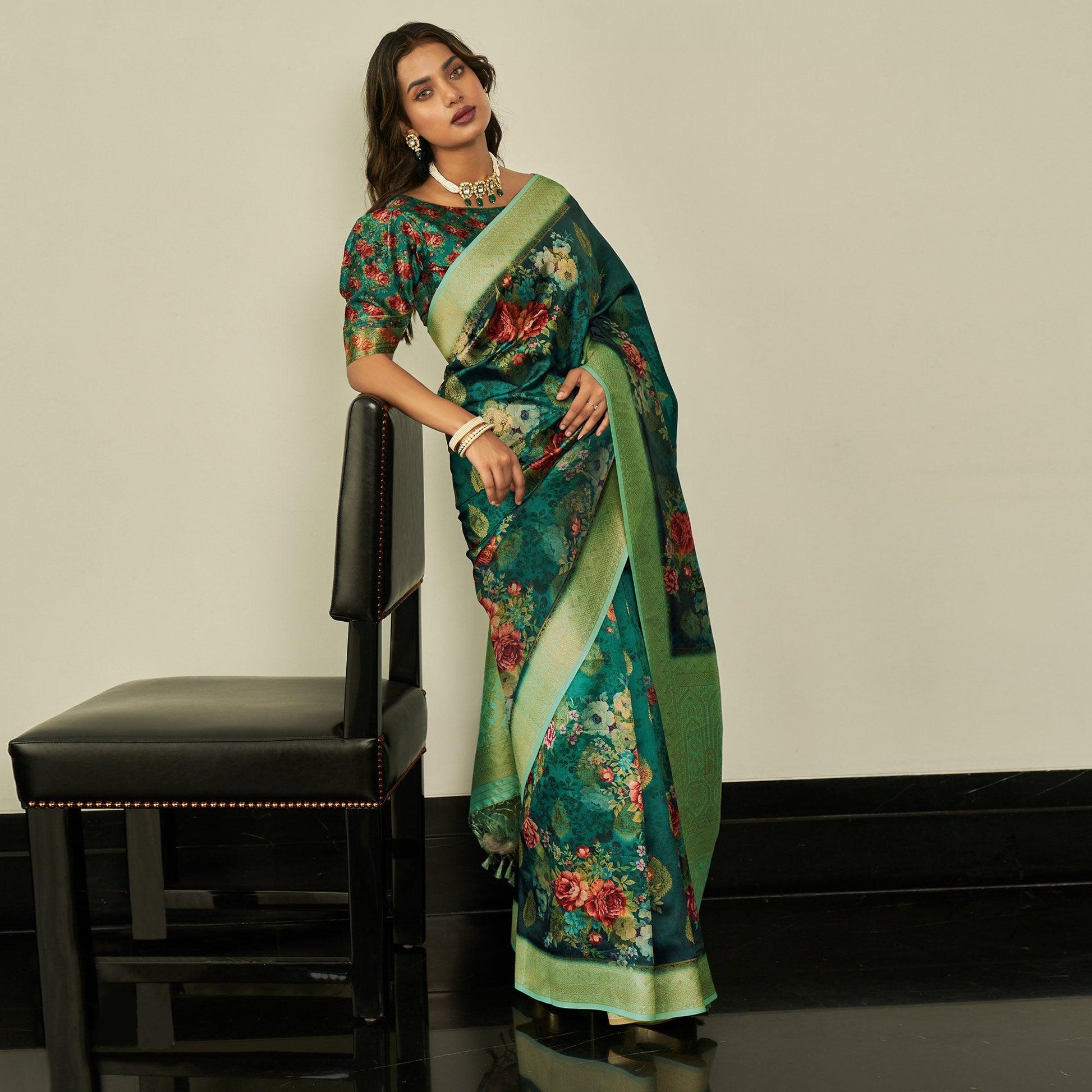 green-festive-wear-floral-printed-silk-saree-with-woven-border-127990