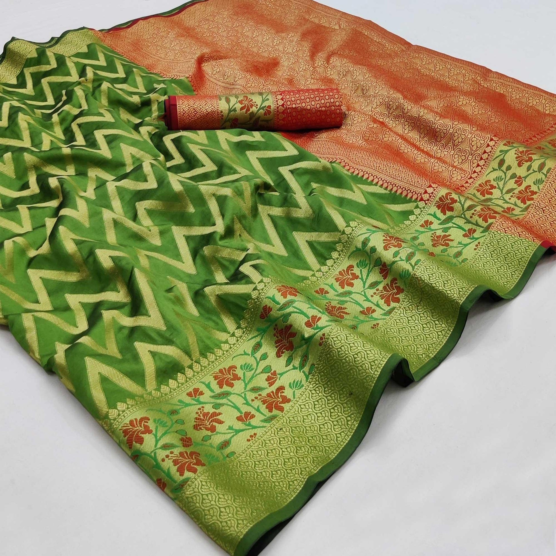 green-festive-wear-floral-woven-silk-saree-141077