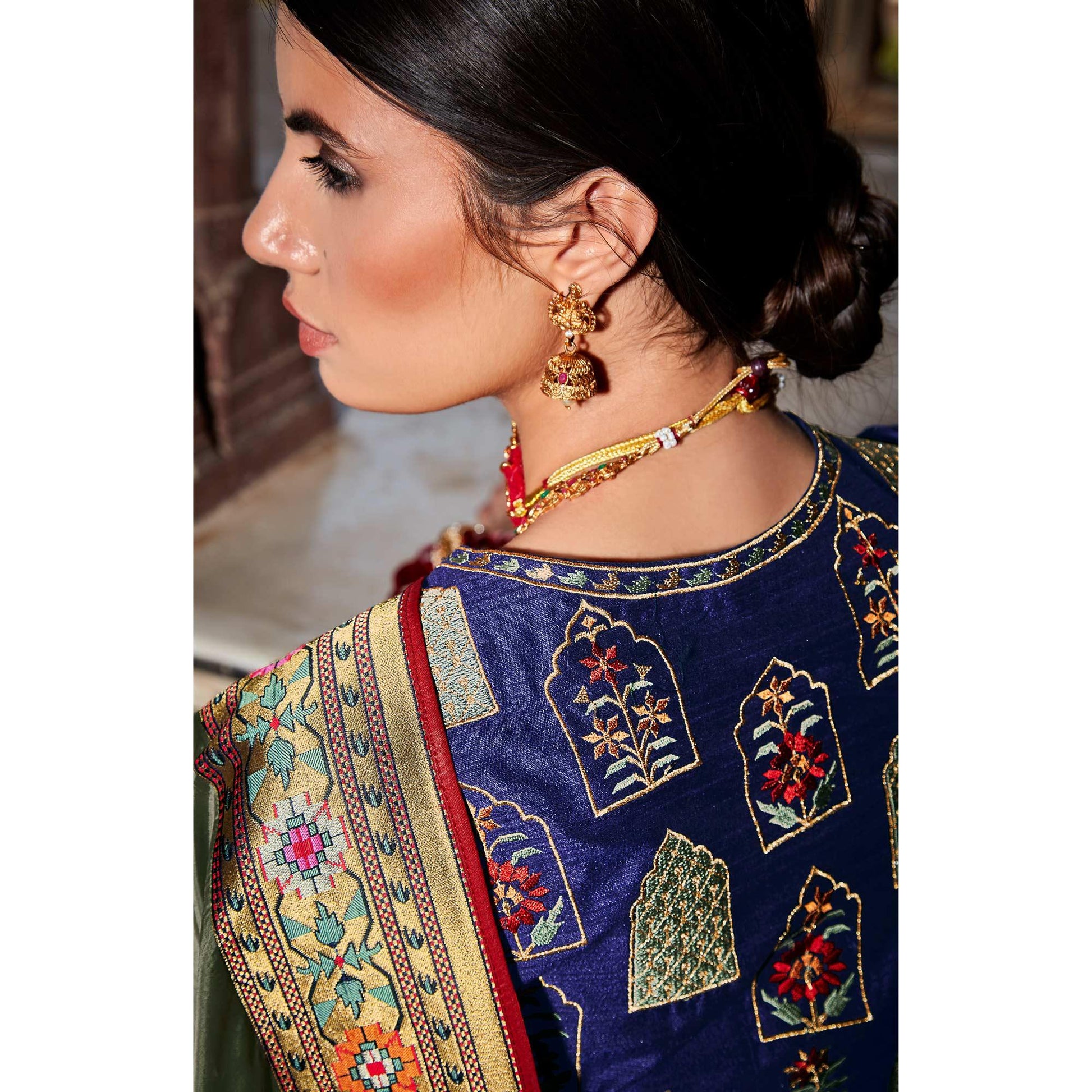 green-festive-wear-floral-woven-silk-saree-121640