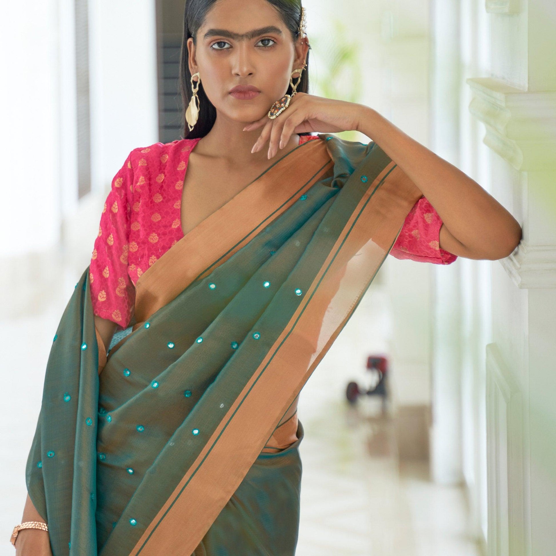 green-festive-wear-mirror-work-handloom-silk-saree-118267