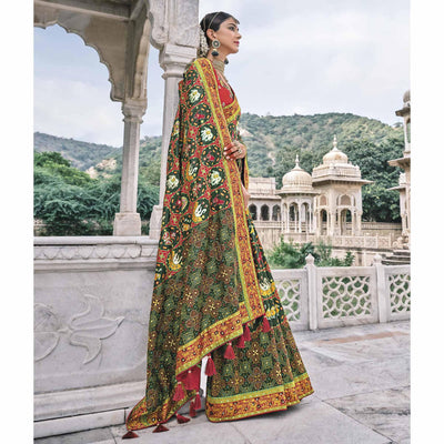 green-festive-wear-plain-hand-work-pure-silk-saree-127303