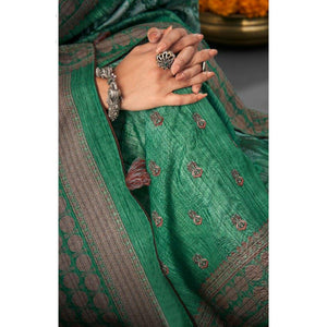 green-festive-wear-printed-silk-saree-140320