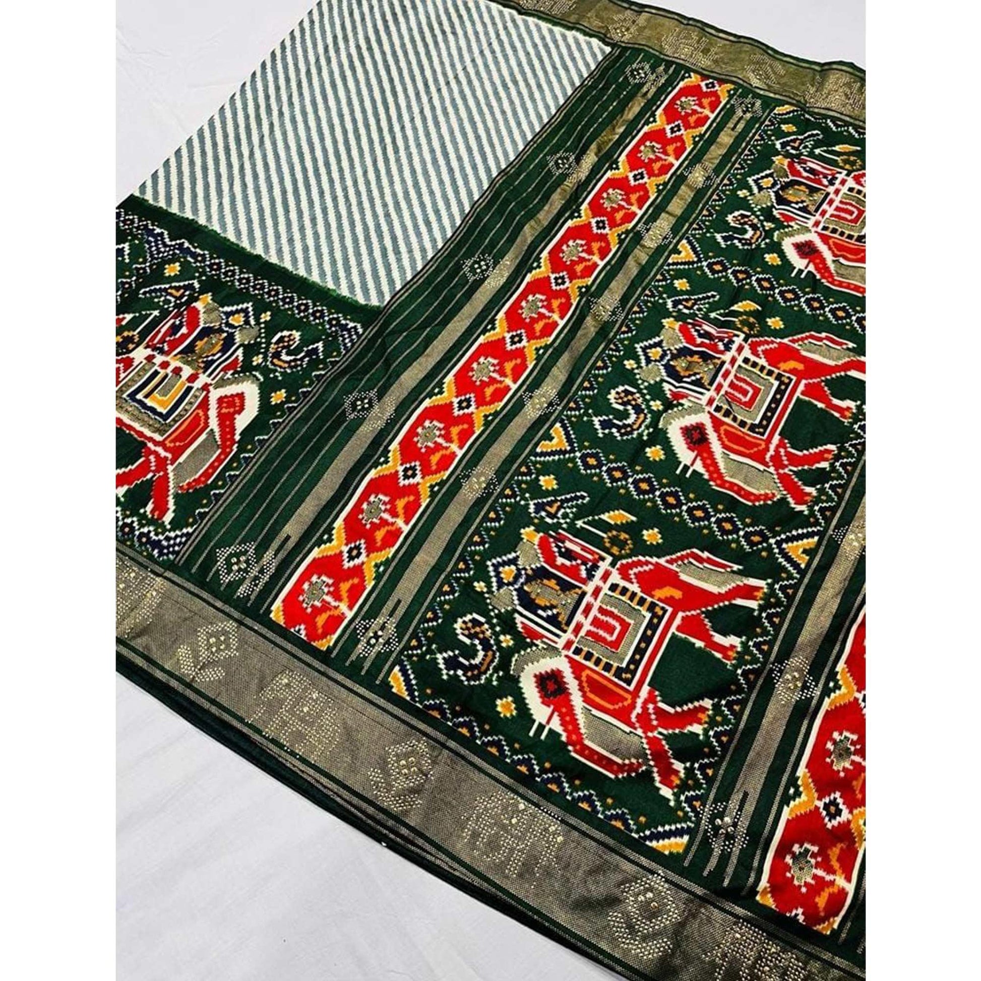 green-festive-wear-printed-with-foil-border-dola-silk-saree-137642