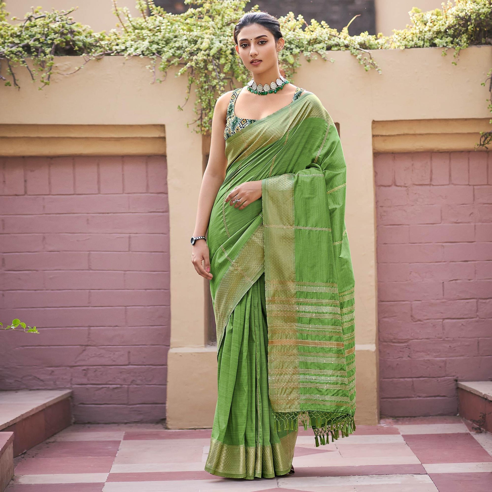 green-festive-wear-sequence-digital-work-silk-saree-123958